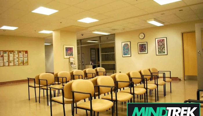 Cornwall Community Hospital Hopital Communautaire De Cornwall By Owner - Cornwall