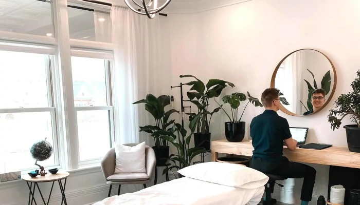Effort Ease Massage Therapist - Collingwood