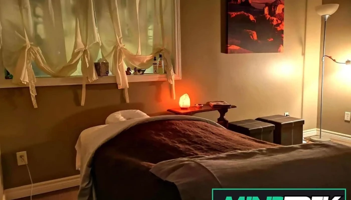 Eminence Massage Therapy -  By Owner - Gananoque