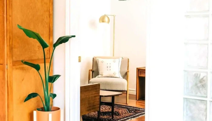 Rebecca Barrett -  Wallis   Registered Psychotherapist And Clinical Counsellor By Owner - Toronto
