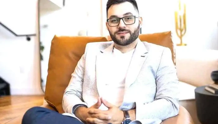 Uplift Therapy For Men By Owner - Etobicoke